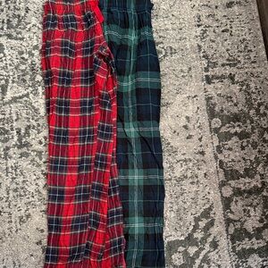Old Navy Red and Green Plaid Pajama Pants